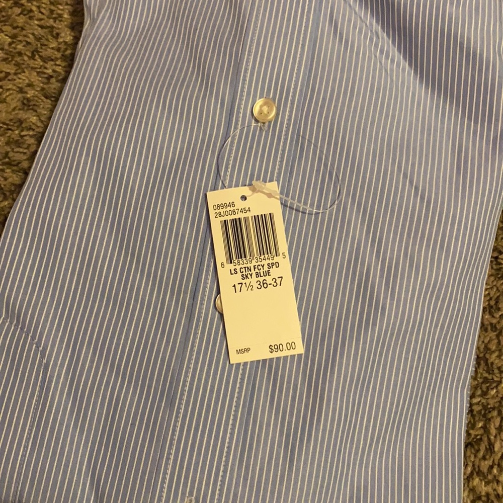 Button up - Picture 3 of 3